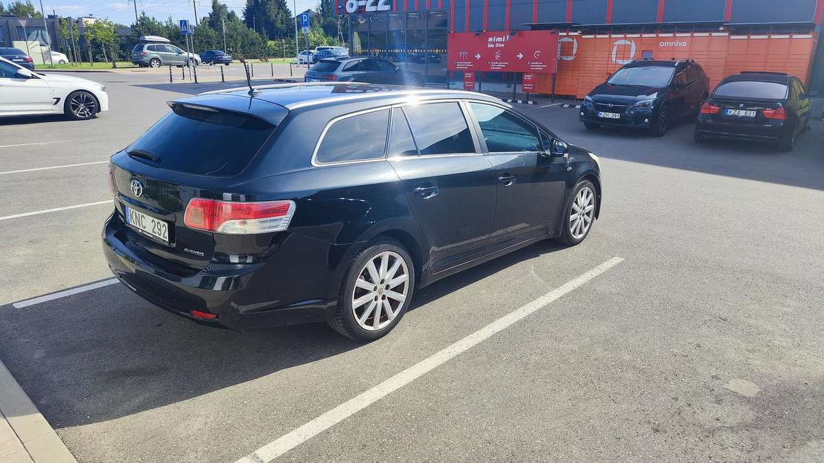 Toyota Avensis 2009 — photo 5
