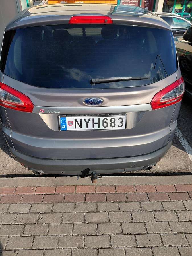Ford S-MAX 2011 — салон