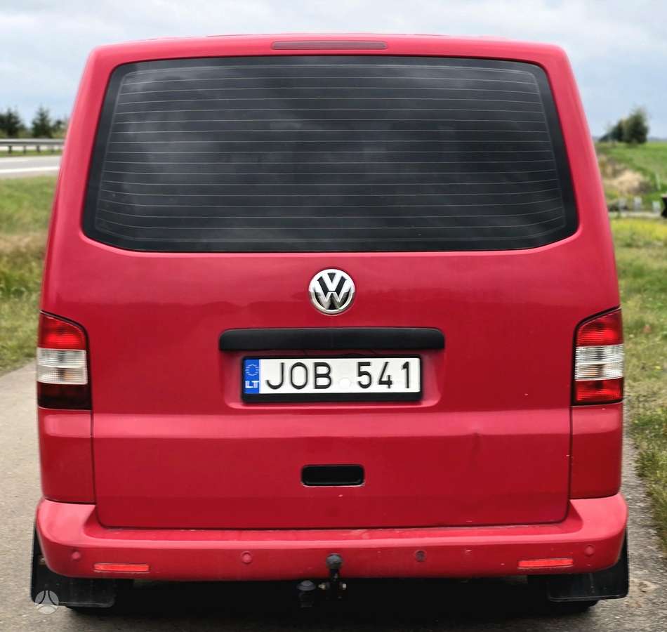 Volkswagen Transporter 2010 — photo 7