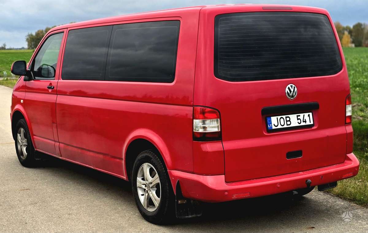 Volkswagen Transporter 2010 — photo 8