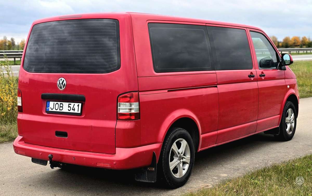 Volkswagen Transporter 2010 — photo 9