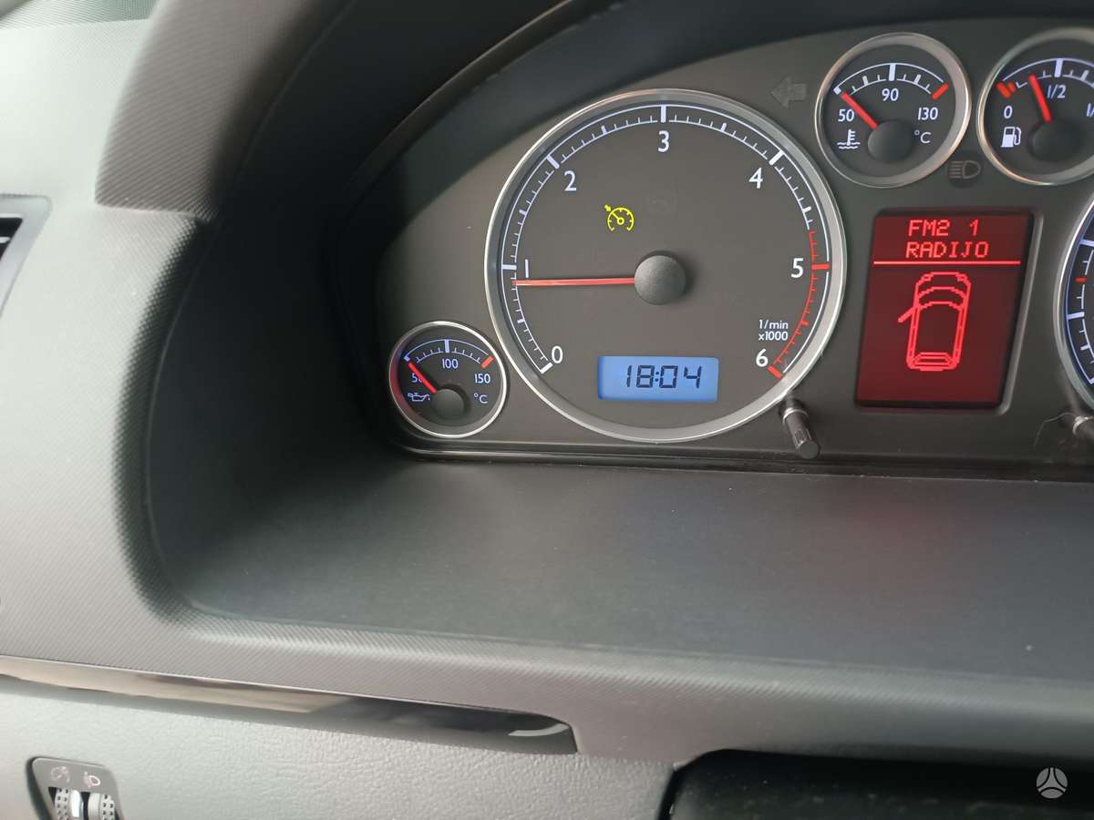 Volkswagen Sharan 2010 — photo 26