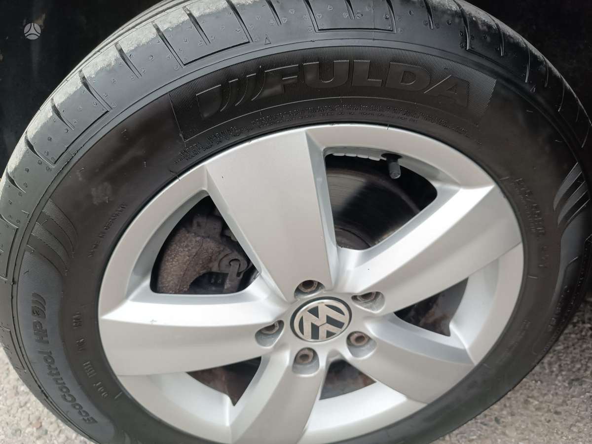 Volkswagen Sharan 2010 — photo 33