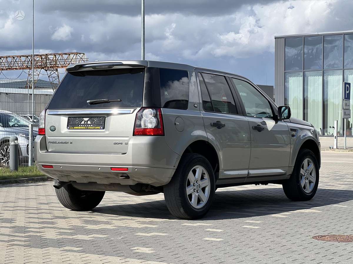 Land Rover 2011 — photo 7