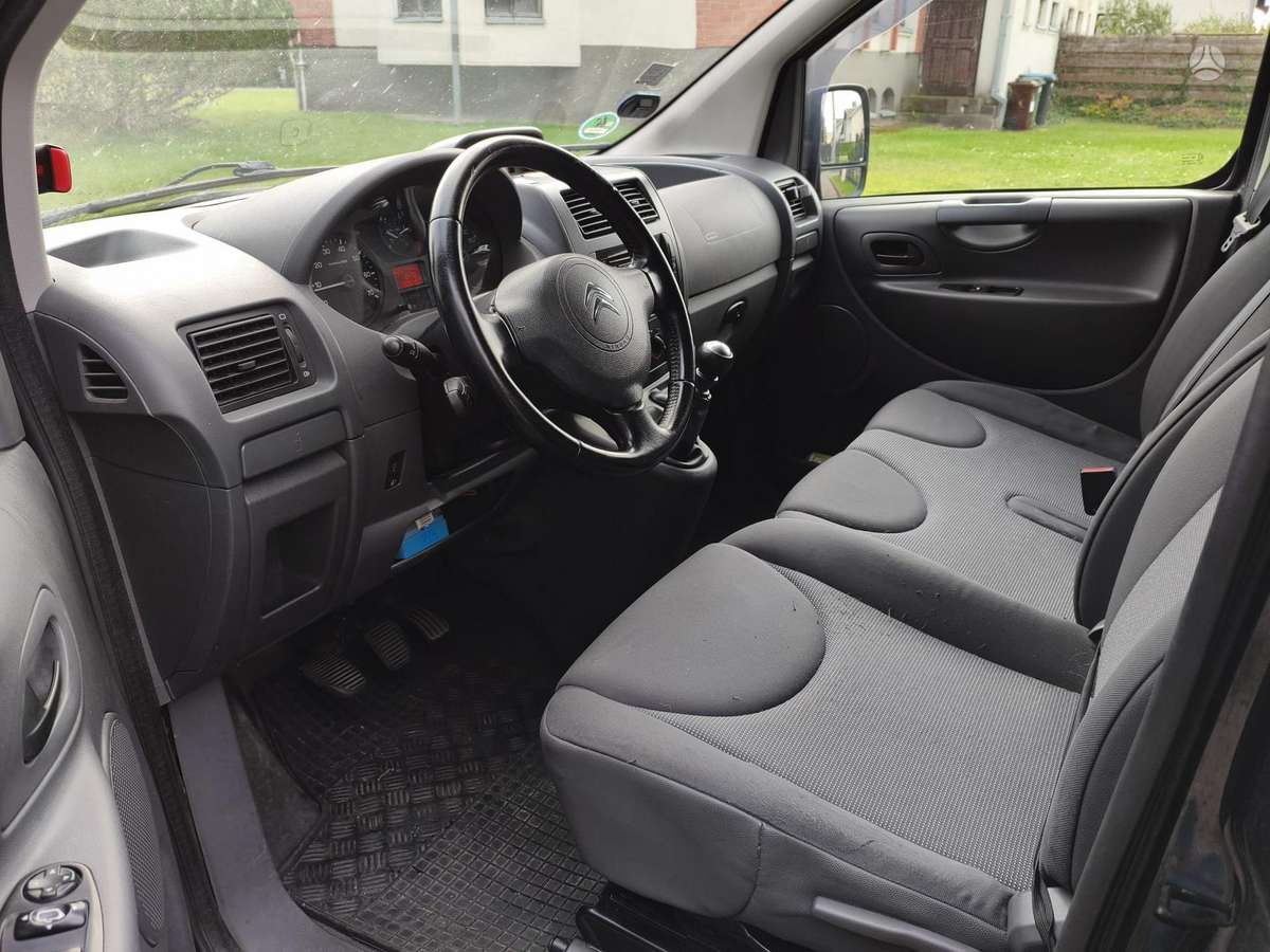 Citroen Jumpy 2015 — photo 11