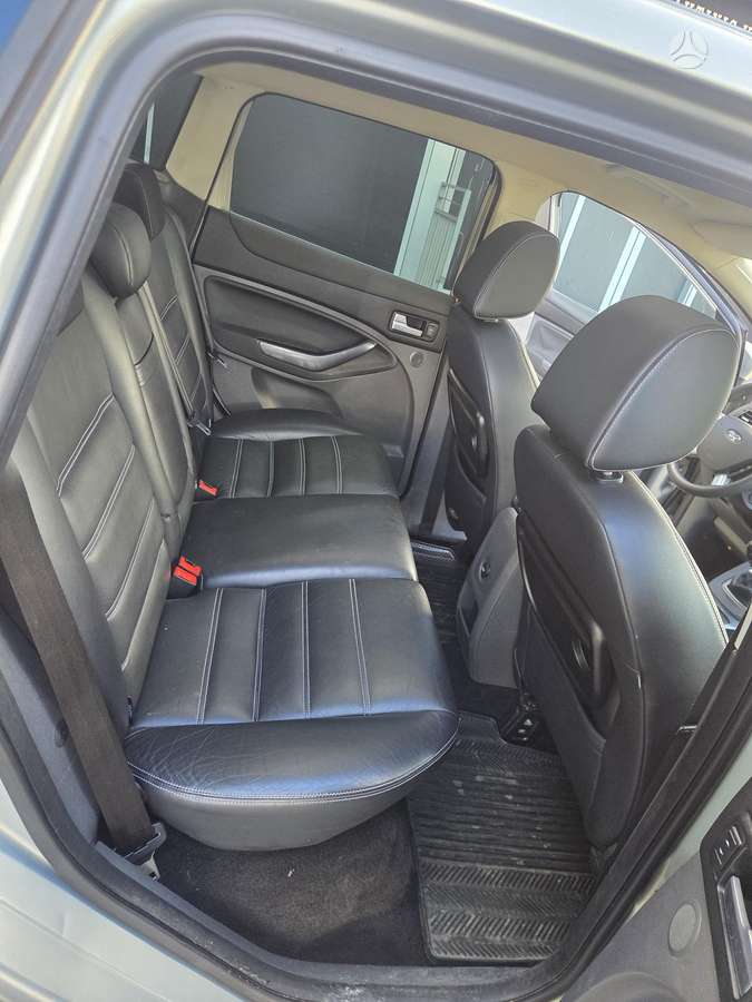 Ford Kuga 2009 — photo 10
