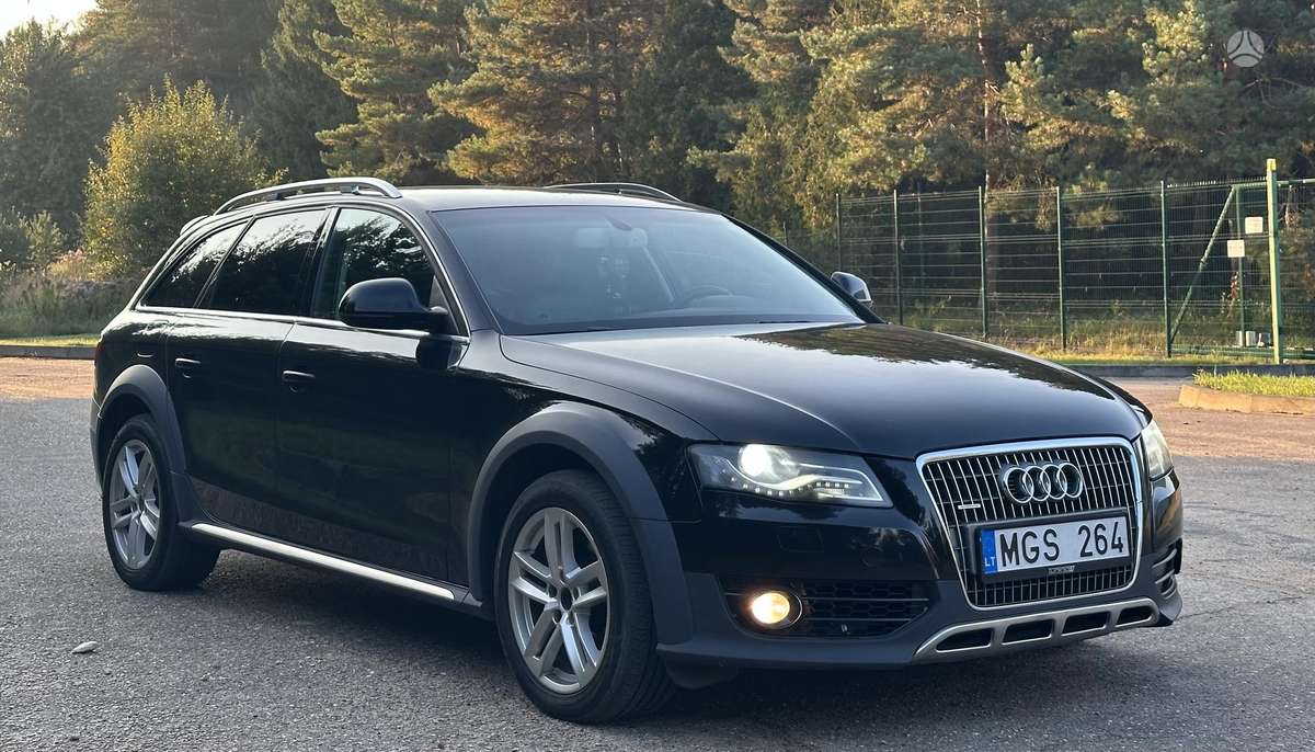 Audi A4 2010 — photo 6