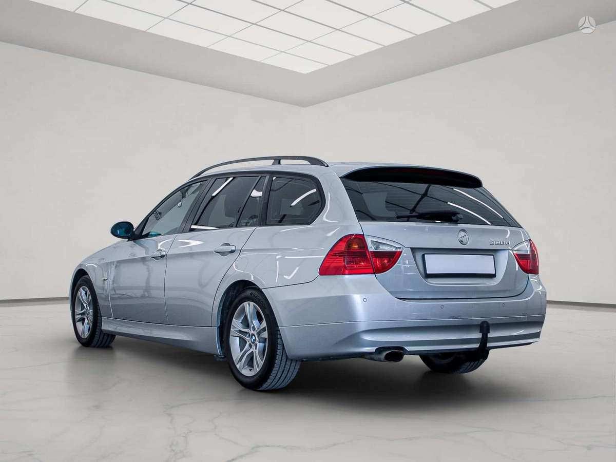 BMW 320 2009 — engine 2000 cm³, 177 HP (130kW)