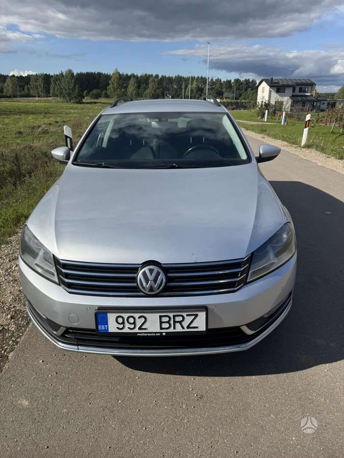 Volkswagen Passat 2012 — photo 12