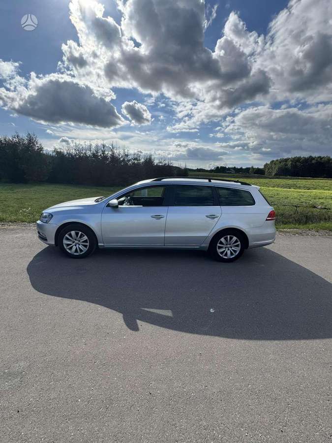 Volkswagen Passat 2012 — photo 13