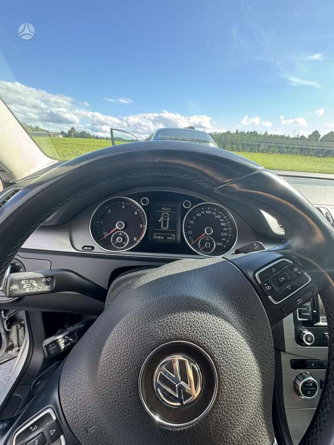 Volkswagen Passat 2012 — photo 5