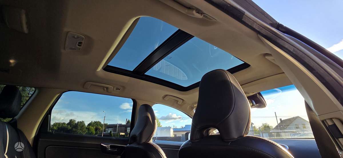 Volvo XC60 2013 — photo 14