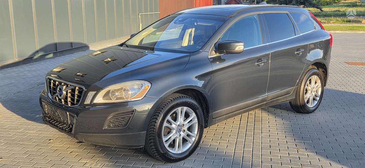 Volvo XC60 2013 — photo 8