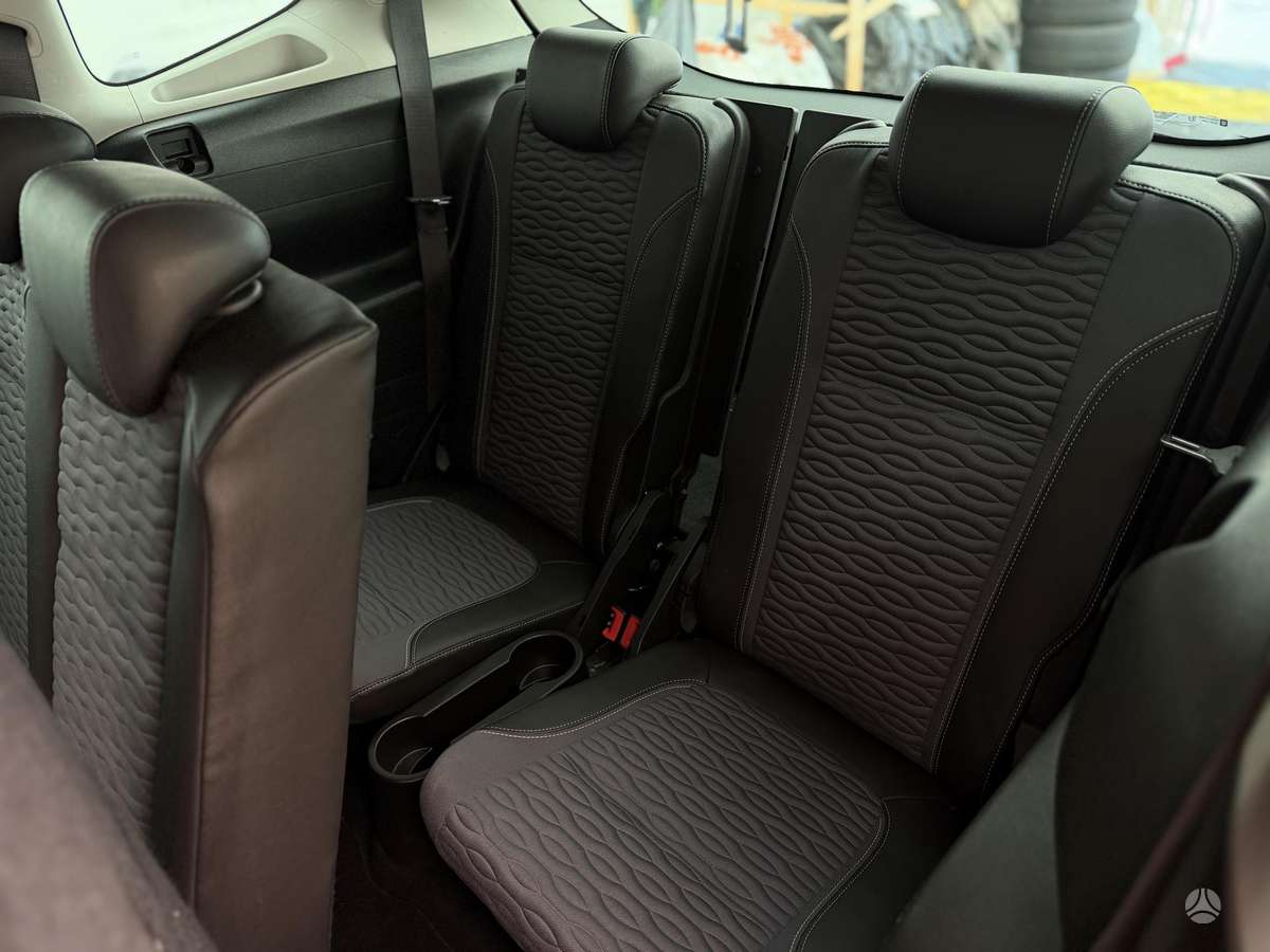 Opel Zafira 2015 — photo 12