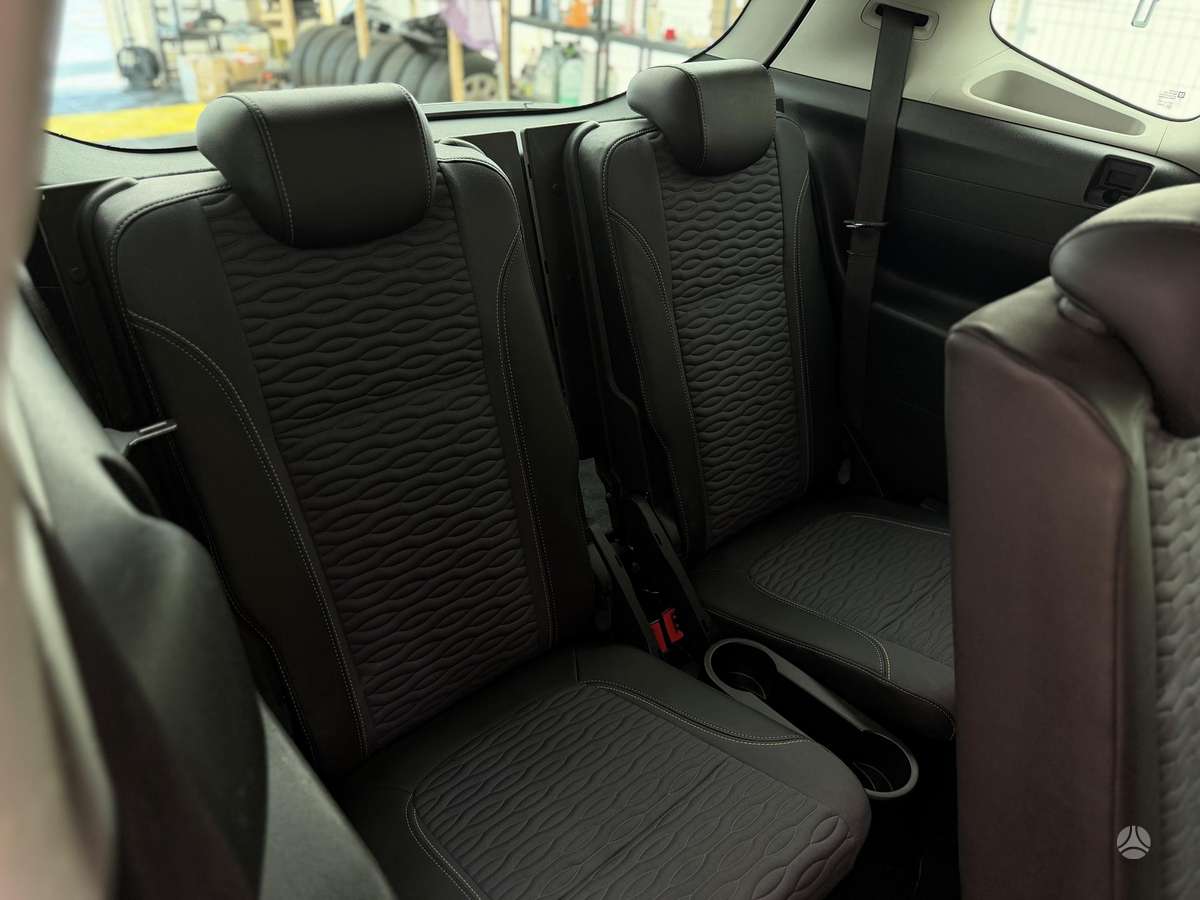 Opel Zafira 2015 — photo 13