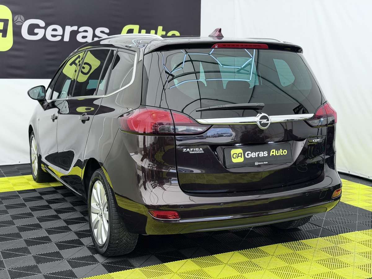 Opel Zafira 2015 — photo 6