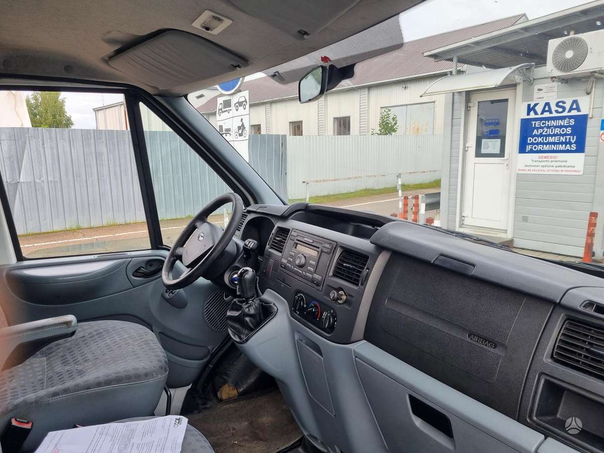Ford Transit 2008 — photo 11