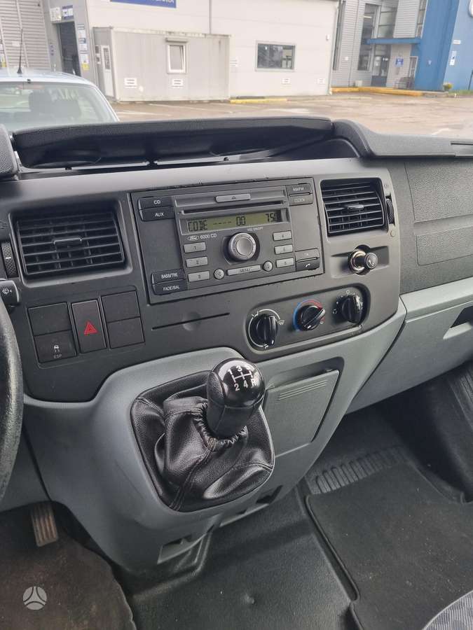 Ford Transit 2008 — photo 16