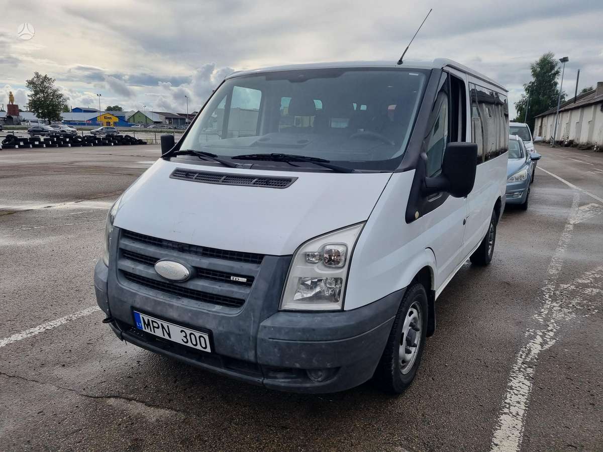 Ford Transit 2008 — rear view
