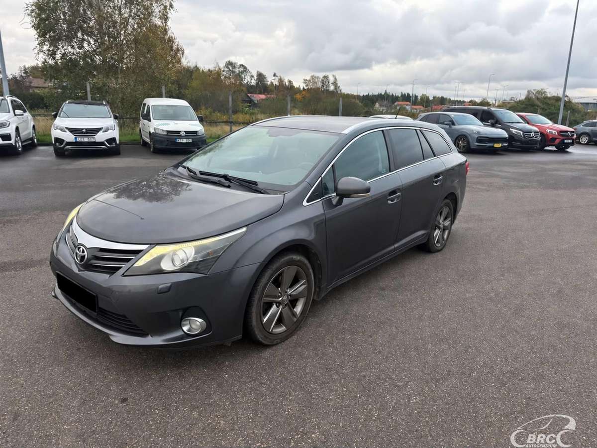 Toyota Avensis, 2014