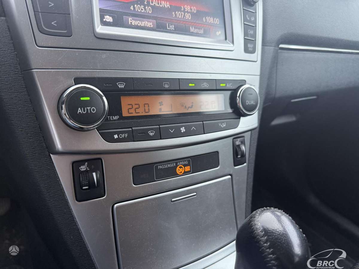 Toyota Avensis 2014 — photo 14