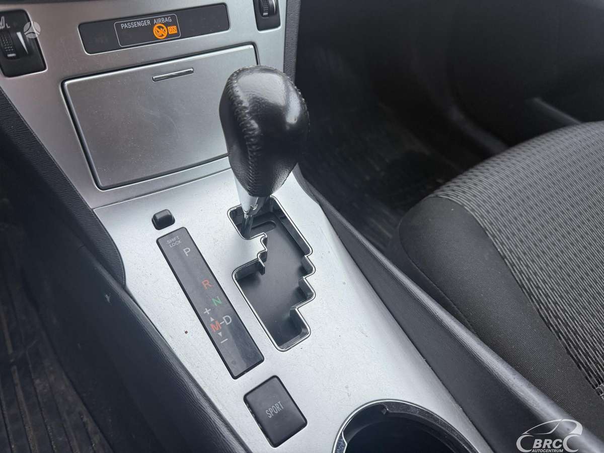 Toyota Avensis 2014 — photo 15