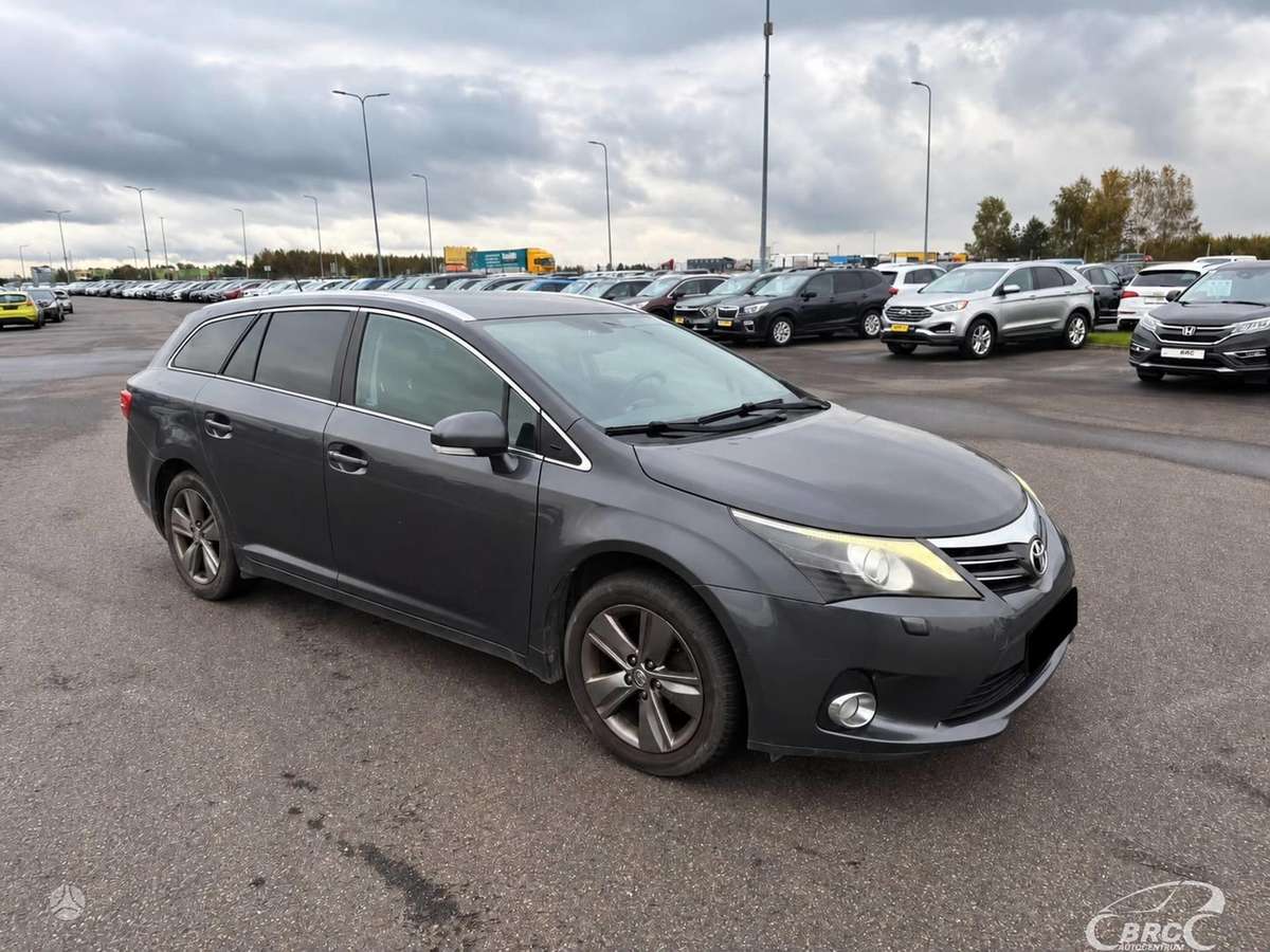 Toyota Avensis 2014 — photo 5