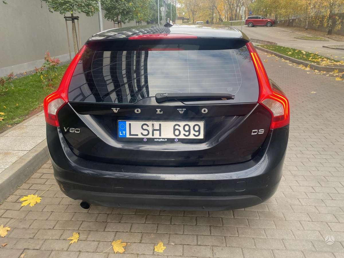 Volvo V60 2011 — photo 16