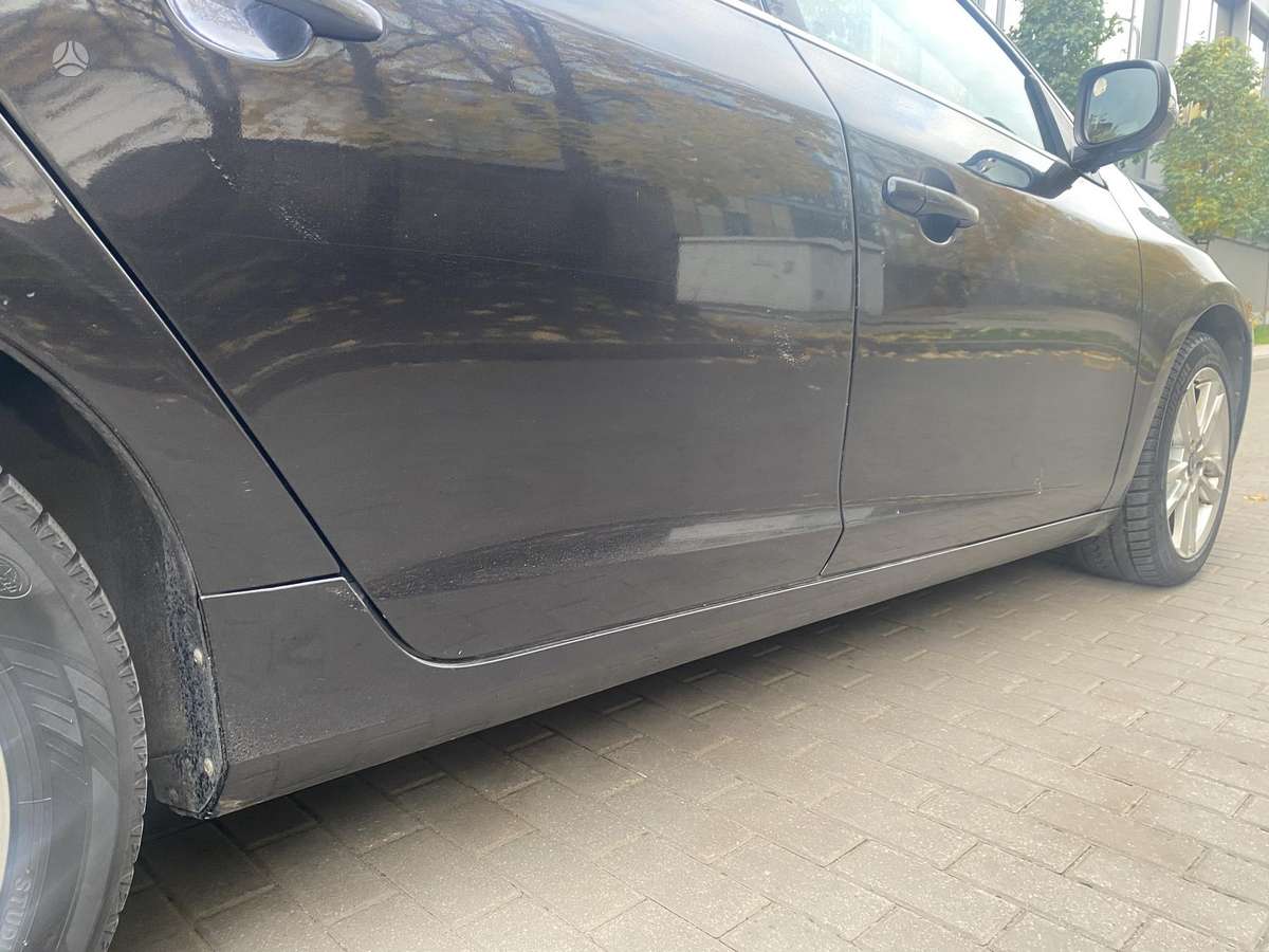 Volvo V60 2011 — photo 17