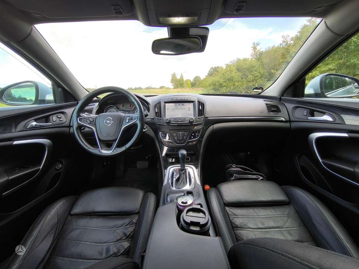 Opel Insignia 2013 — photo 12