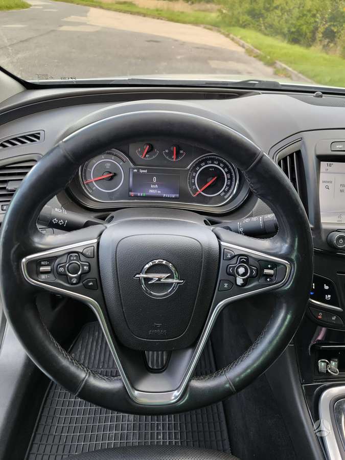 Opel Insignia 2013 — photo 14