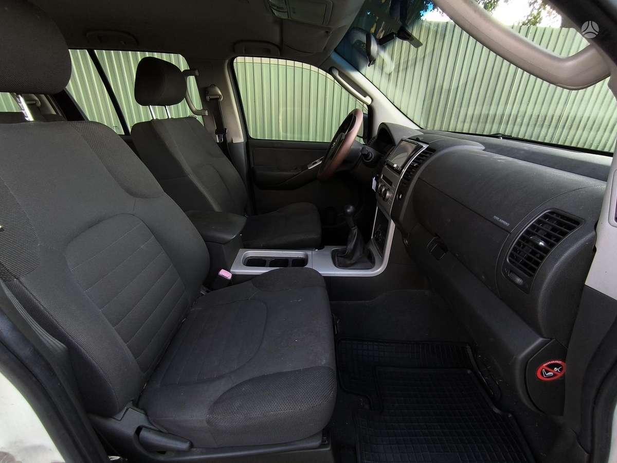 Nissan Pathfinder 2008 — фото 10