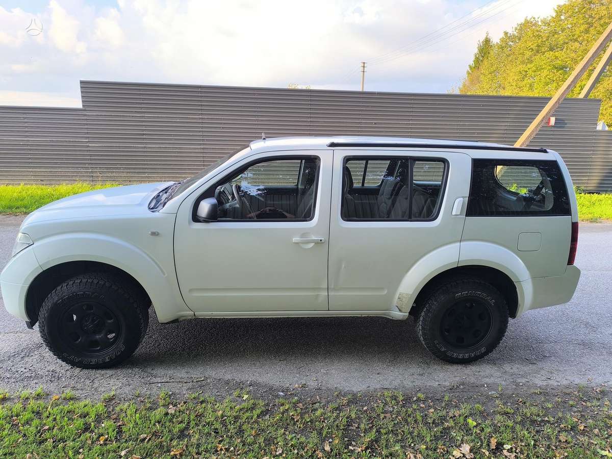 Nissan Pathfinder 2008 — двигун 2488 cm³, 171 HP (126kW)