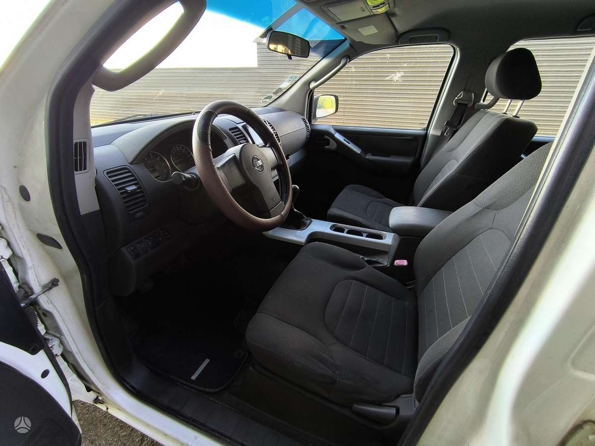 Nissan Pathfinder 2008 — фото 9