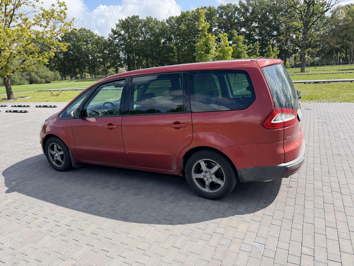 Ford Galaxy 2008 — photo 10