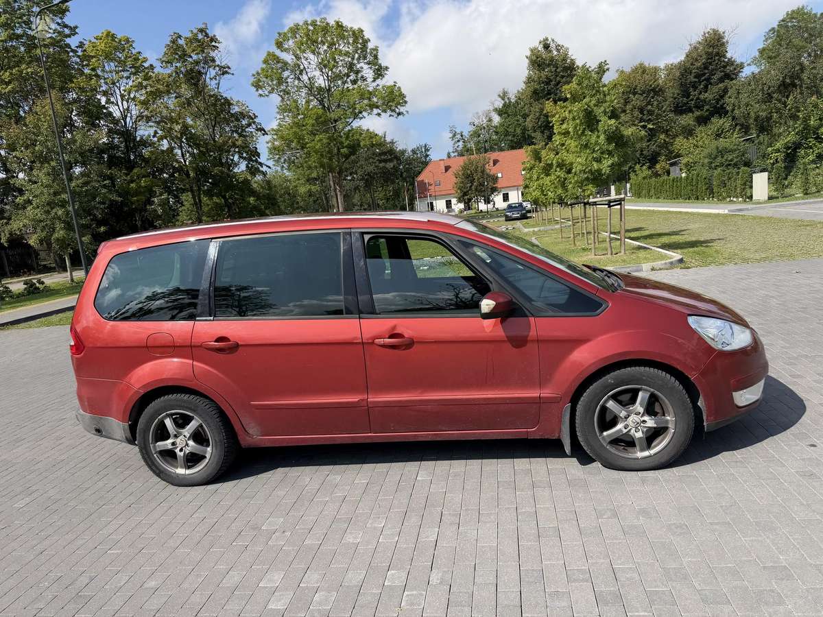 Ford Galaxy 2008 — photo 9