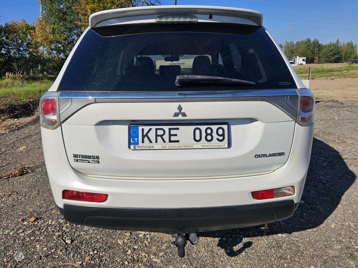 Mitsubishi Outlander 2015 — photo 10