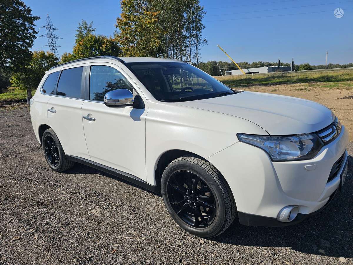 Mitsubishi Outlander 2015 — photo 14