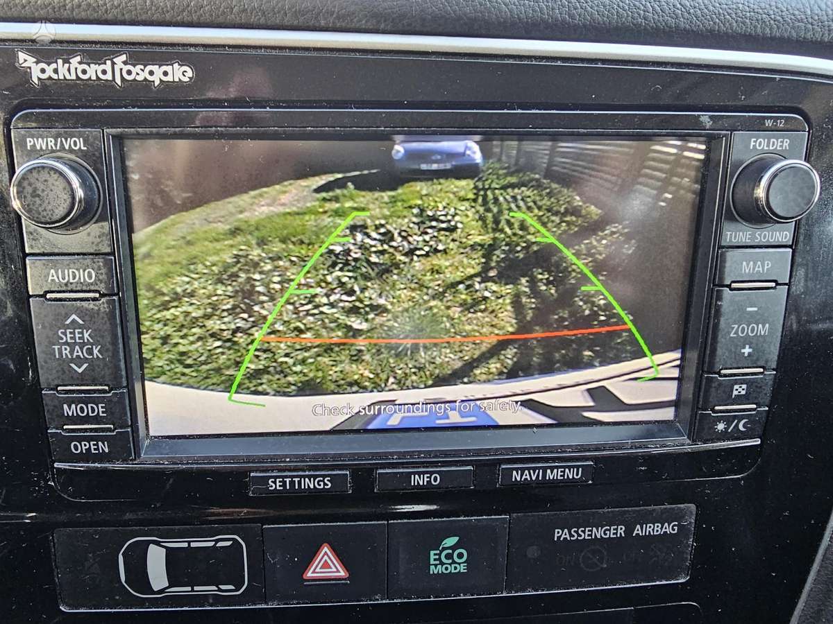 Mitsubishi Outlander 2015 — photo 37