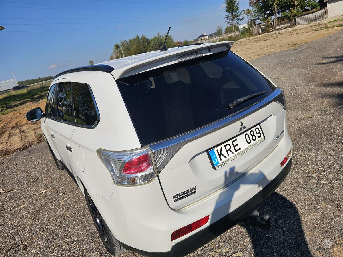 Mitsubishi Outlander 2015 — photo 7