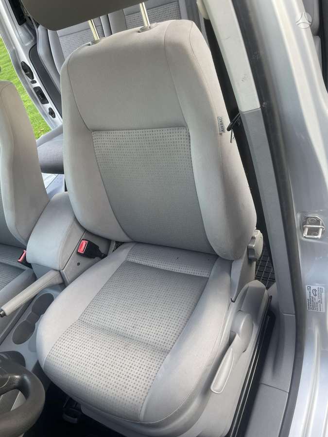 Volkswagen Caddy 2010 — photo 15