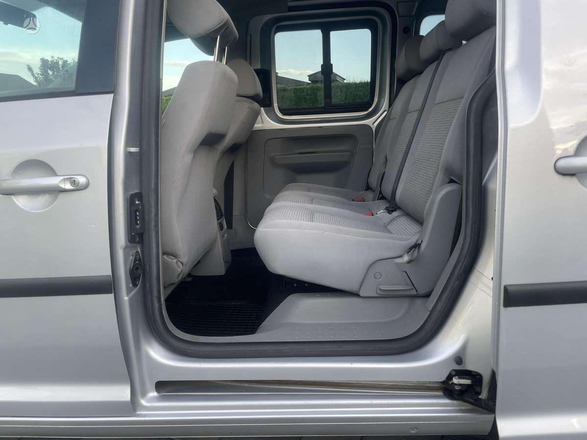 Volkswagen Caddy 2010 — photo 17
