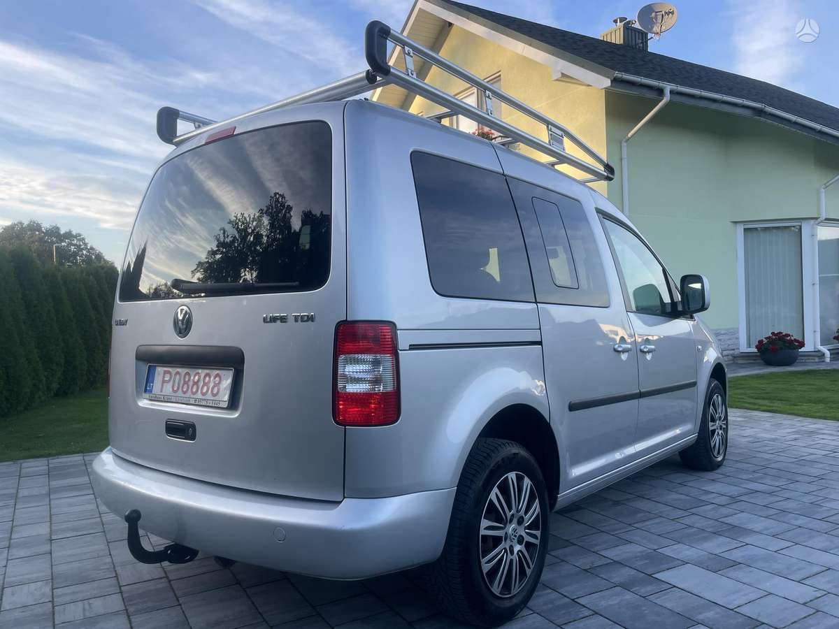Volkswagen Caddy 2010 — interior