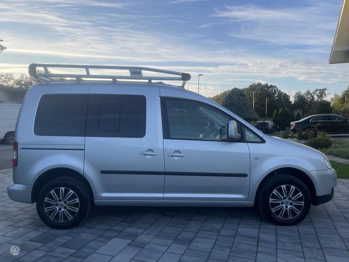 Volkswagen Caddy 2010 — photo 9