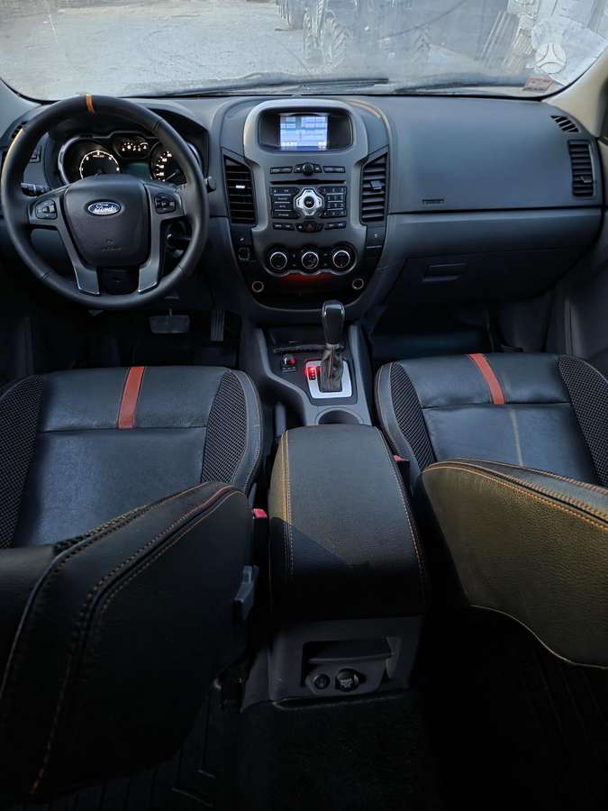 Ford Ranger 2014 — фото 11