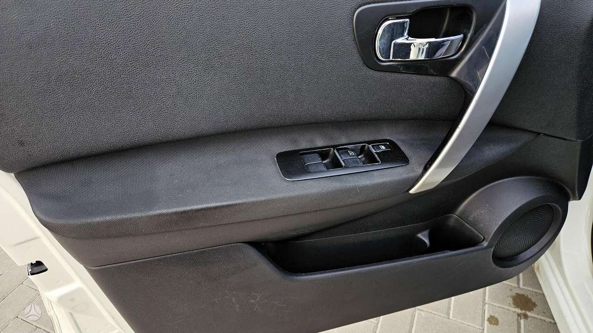 Nissan Qashqai 2011 — photo 11