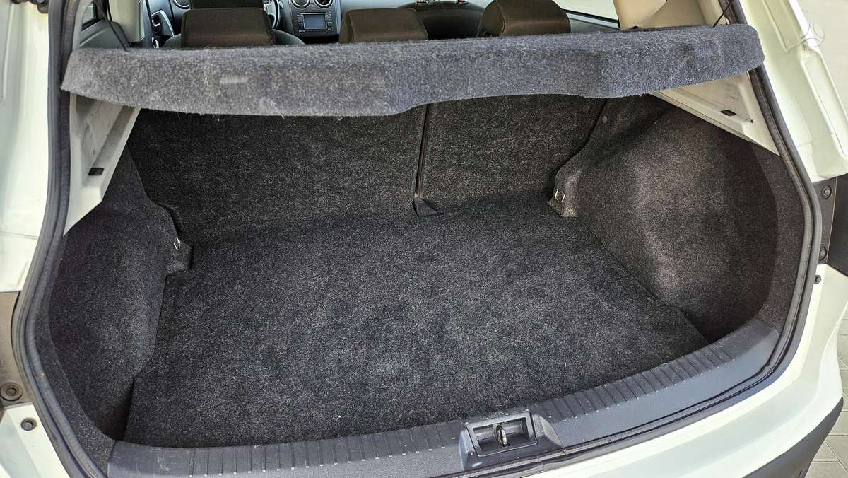 Nissan Qashqai 2011 — photo 13