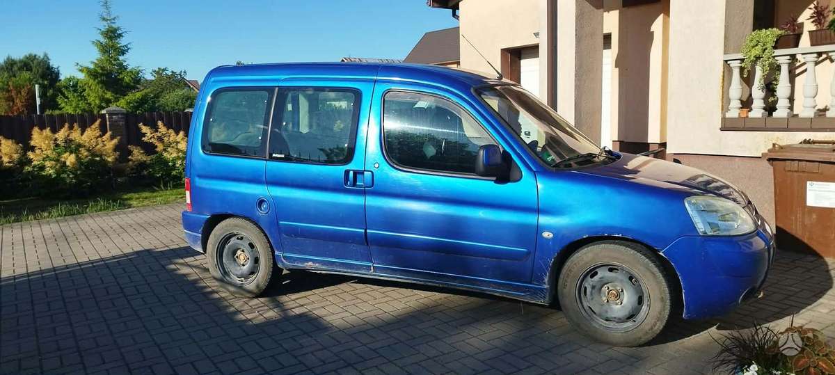 Citroen Berlingo 2006 — салон