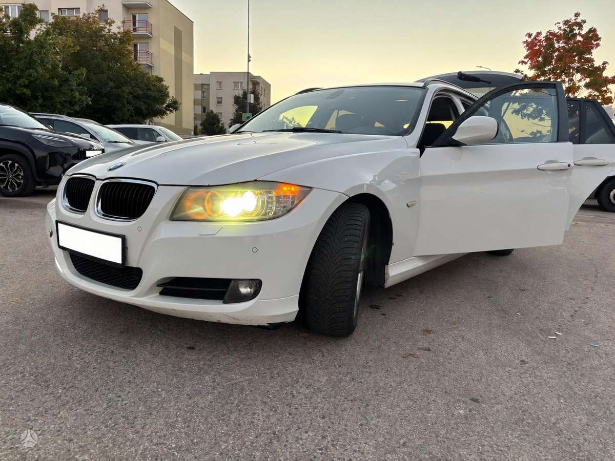 BMW 316 2011 — photo 11