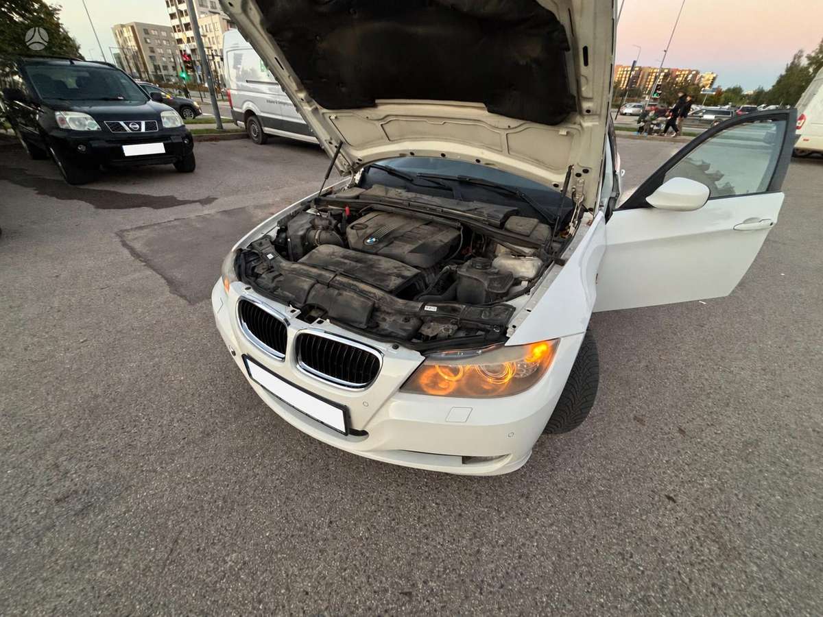 BMW 316 2011 — photo 19